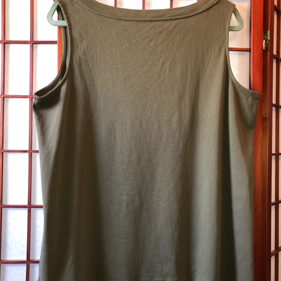 Solid Color Tank - Picture 5 of 8